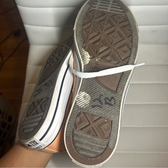Converse Peach Low-Top Sneakers - Picture 7 of 9